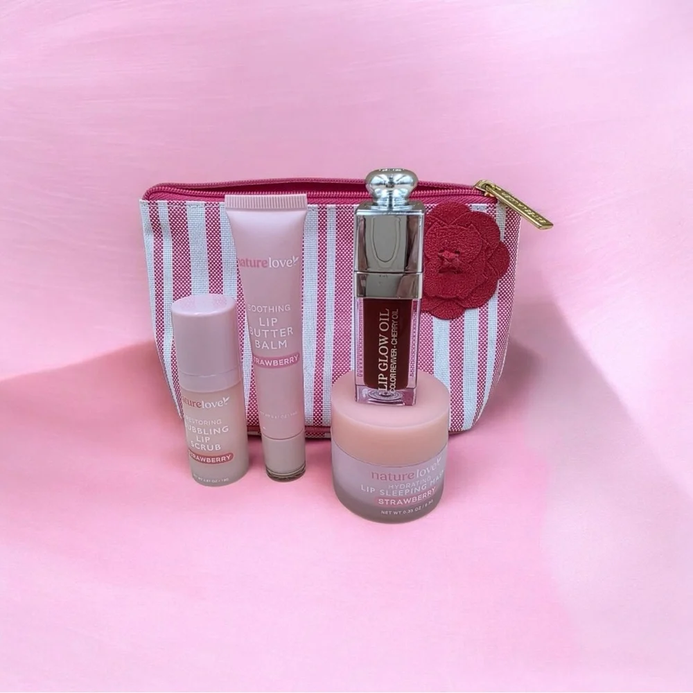 Estee Lauder Cosmetic Bag Lip Care Set With Dior Lip Gloss - Picture 1 of 4